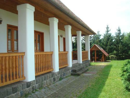 Major Hotel �s Pal�c Apartmanh�z