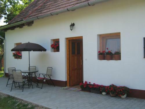 Hostal Vend�gmarasztal� Porta