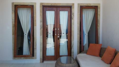Barong Cafe Bungalow And Restaurant