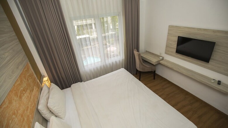 Akshaya Hotel Karawang