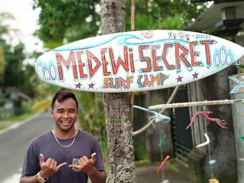 Hostal Medewi Secret Surfcamp