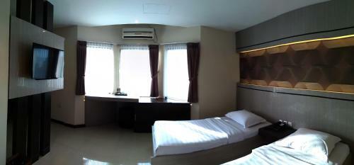 Alexander Hotel Tegal