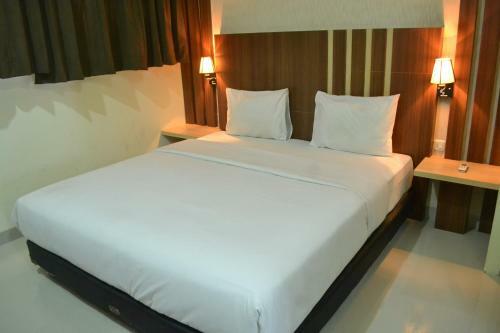 City Hotel