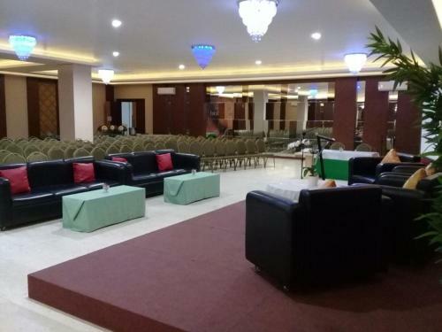 City Hotel