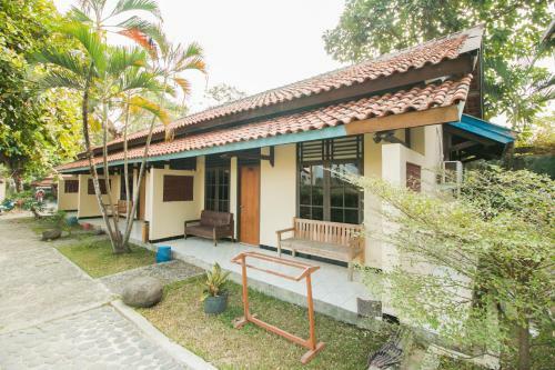Posada Oyo 937 Mahessa Indah Residence