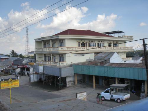 Dena Hotel