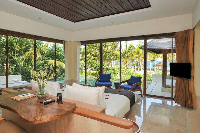 Hotel Komaneka At Keramas Beach