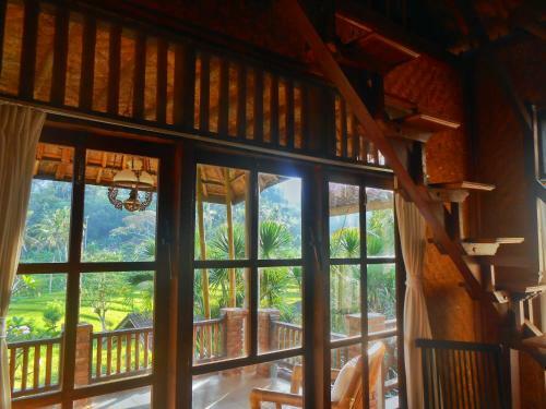 Hostal Puri Sawah Bungalows & Restaurant