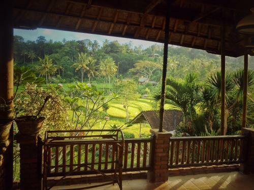 Hostal Puri Sawah Bungalows & Restaurant