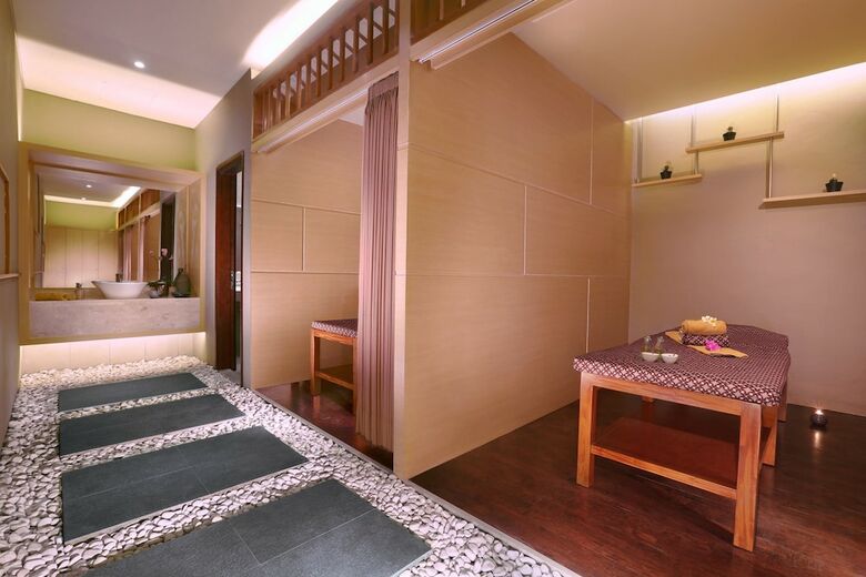 Aston Bojonegoro City Hotel