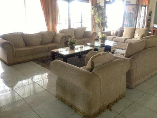 Hostal Cempaka Mas Hotel