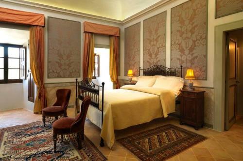 Naro Villa Sleeps 12 Wifi