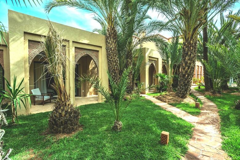 Hostal Villa Le Perroquet Bleu