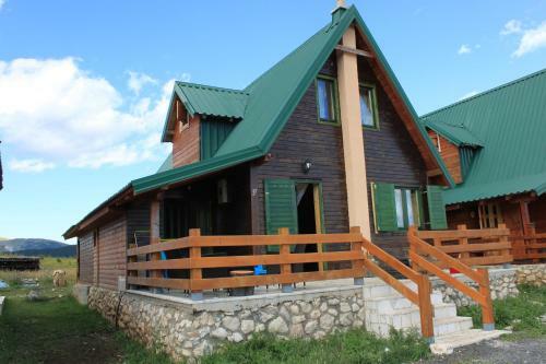 Chalet Mountain Relaxation