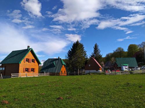 Family Farm Apartments