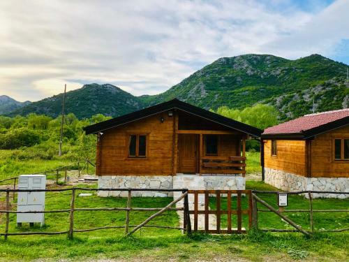 Lodge Orahovo Cottages