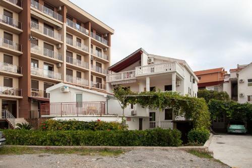 Apartments Petar