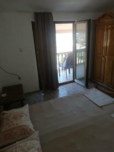 Hostal Apartments & Rooms Sunset