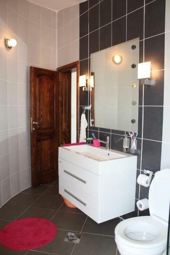 Hostal Guest House Villa Alea