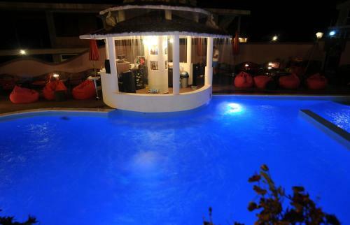 Hostal Accommodation Royal Azur