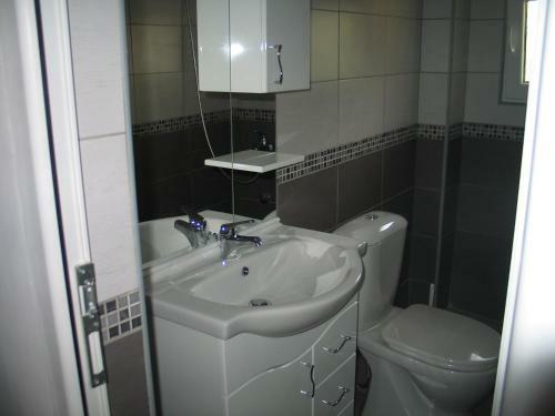 Hostal Guest House Dena