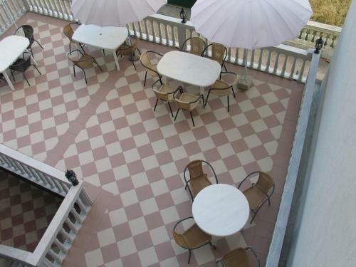 Hostal Guest House Dena
