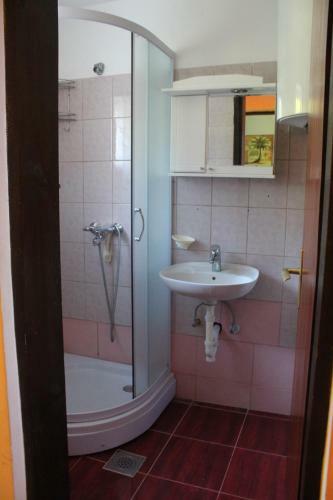 Apartments Na Vile