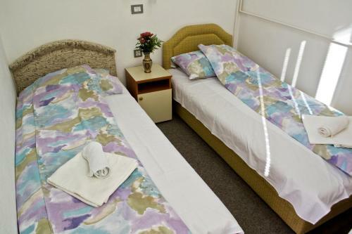Hostal Guest House Redzo