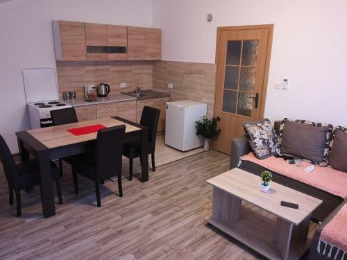 Apartments Cirovic Family