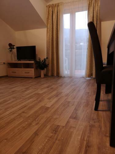 Apartments Cirovic Family