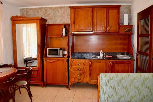 Villa Dolphin Apartments