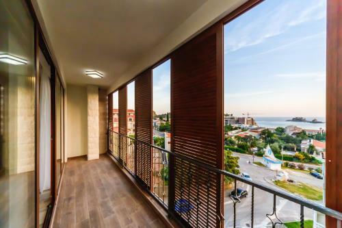 Opium Mar Apartments