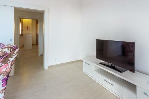 Opium Mar Apartments
