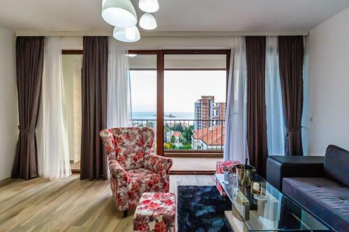 Opium Mar Apartments