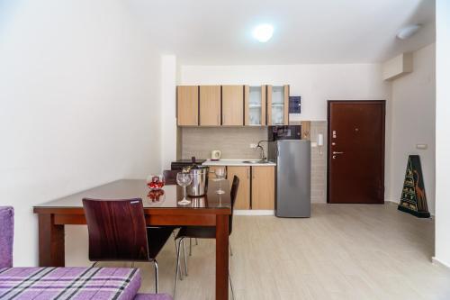 Opium Mar Apartments