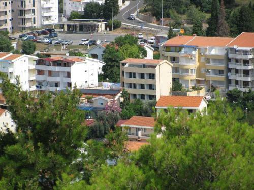 Aparthotel Apartments Pod Lozom