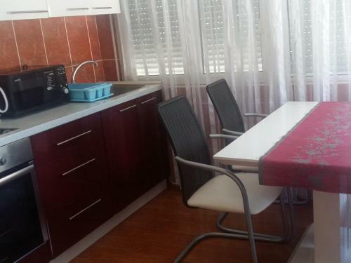 Lazar Apartments