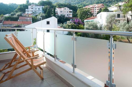 Apartments Lila Aurea