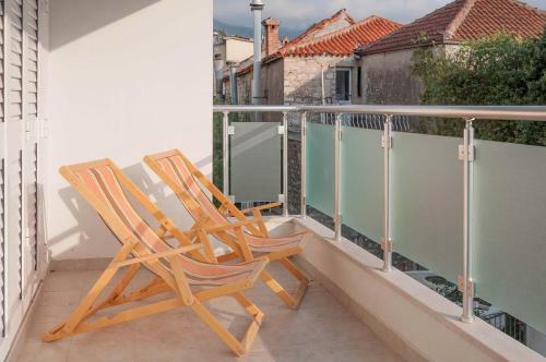Apartments Lila Aurea