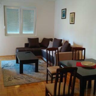 Rent A Conform Apartment