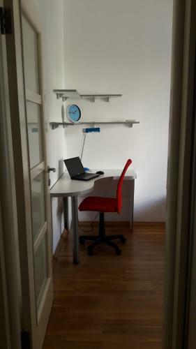Heart Of Downtown Apartment