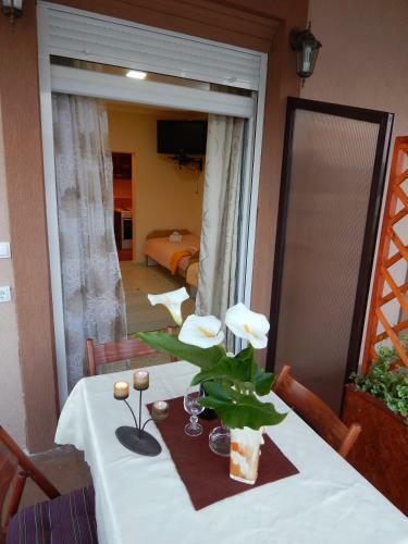 Apartments Klakor