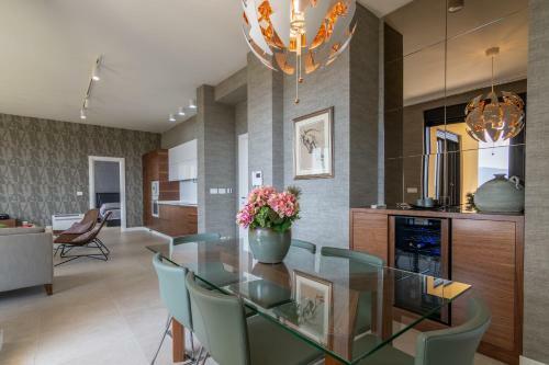 Line Apartment Lux Penthouse