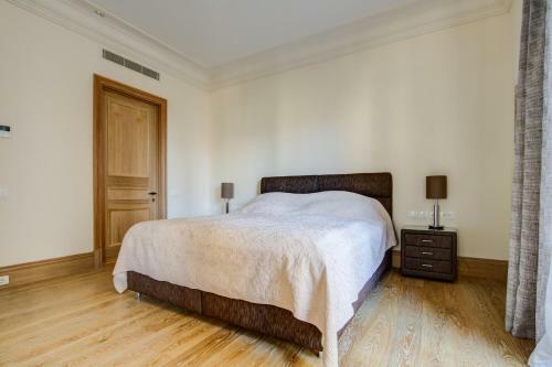 Valerya Apartments Porto Montenegro