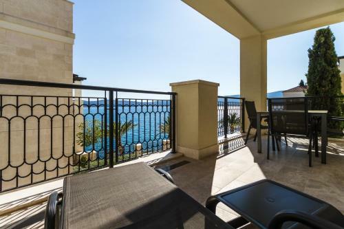 Valerya Apartments Porto Montenegro