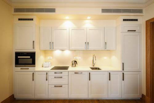 Home Apartment - Ksenia Building