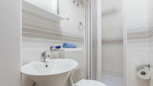 Hostal Riva Guesthouse