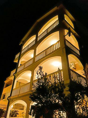 Apartments Danica