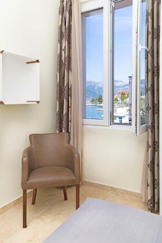 Apartments Isja