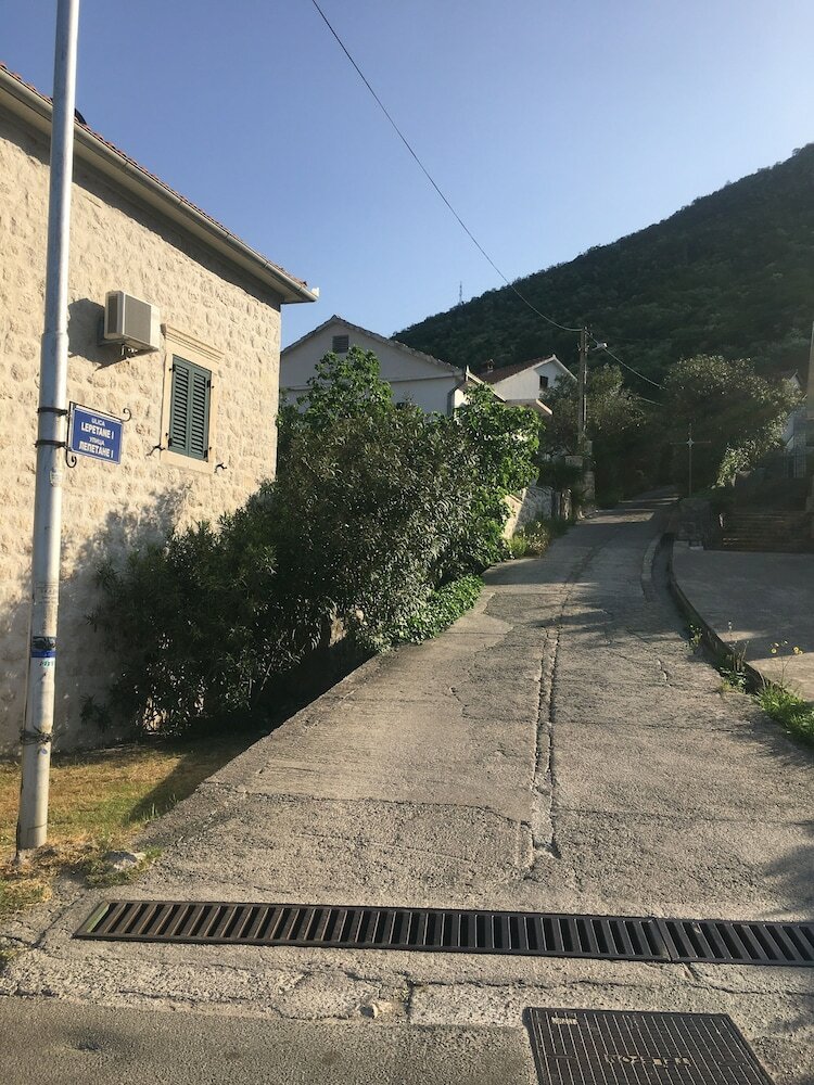 Apartamentos Tale House Montenegro